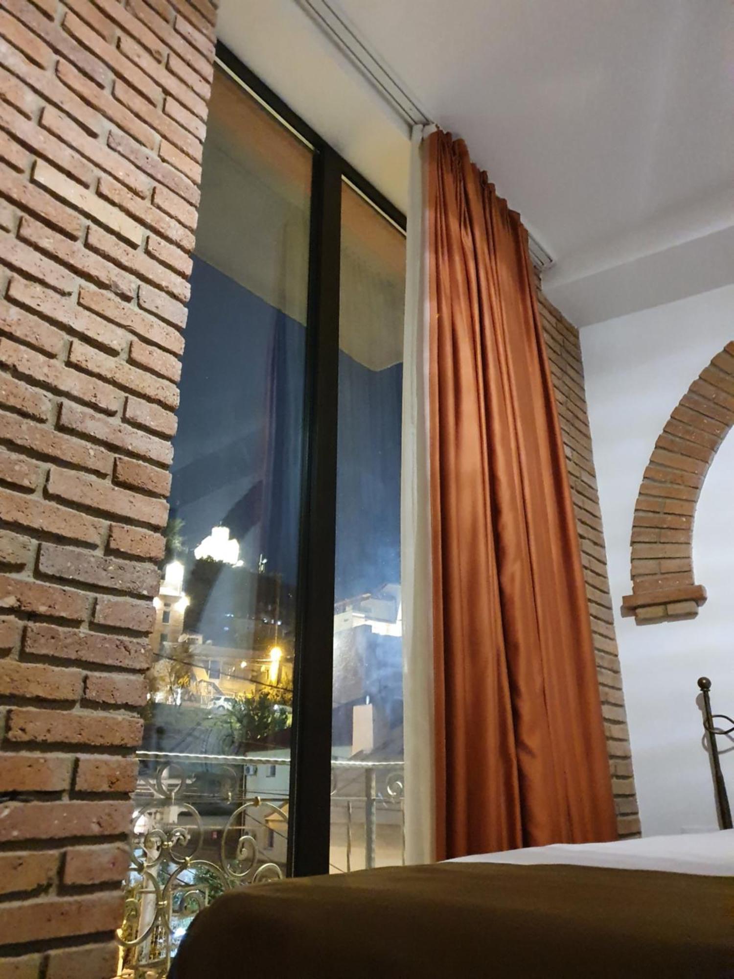 Janashia Boutique Hotels Tbilisi Ruang foto