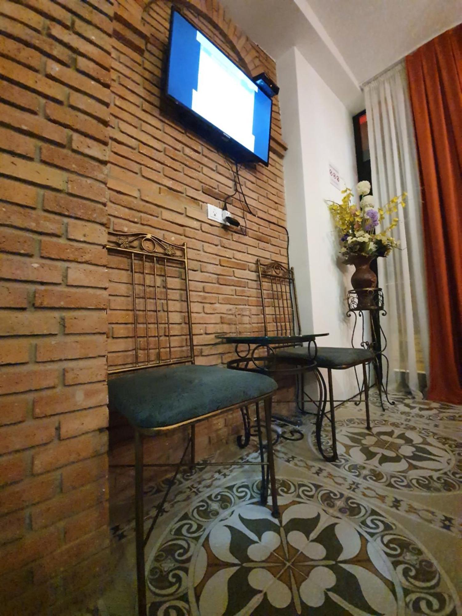 Janashia Boutique Hotels Tbilisi Ruang foto