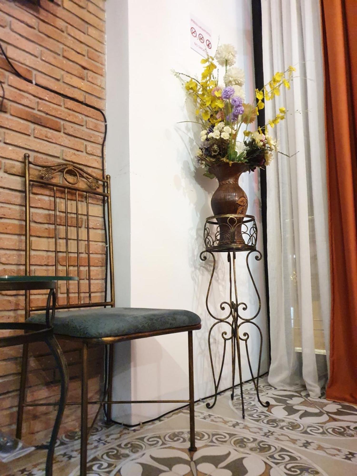 Janashia Boutique Hotels Tbilisi Ruang foto